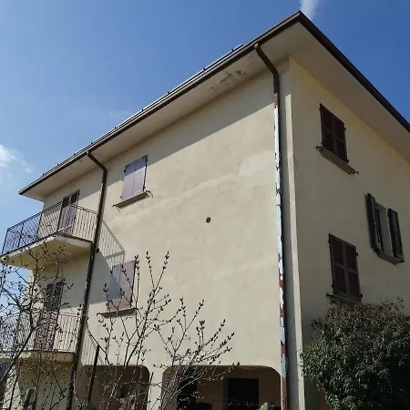 Mille Papaveri Rossi Casa Di Angela * Serravalle di Chienti